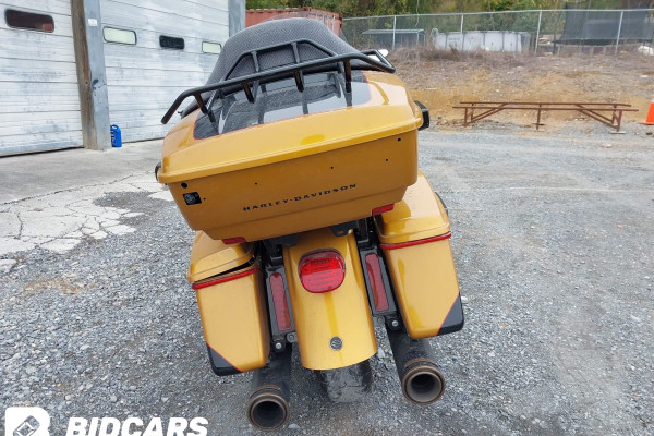 2023 Harley-Davidson FLTRK с пробегом 27 945 км