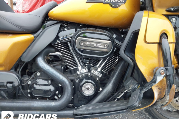 2023 Harley-Davidson FLTRK с пробегом 27 945 км