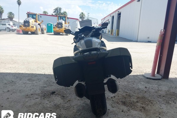 2011 BMW K1600, GT с пробегом 96 512 км