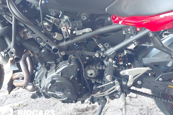 2025 Kawasaki EX500 с пробегом 3 296 км