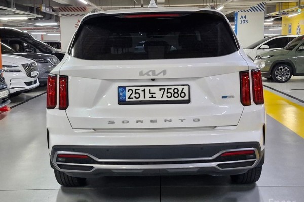 2021 Kia Sorento с пробегом 87 000 км