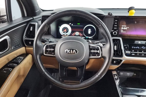 2021 Kia Sorento с пробегом 121 711 км