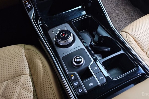 2022 Kia Sorento с пробегом 56 887 км