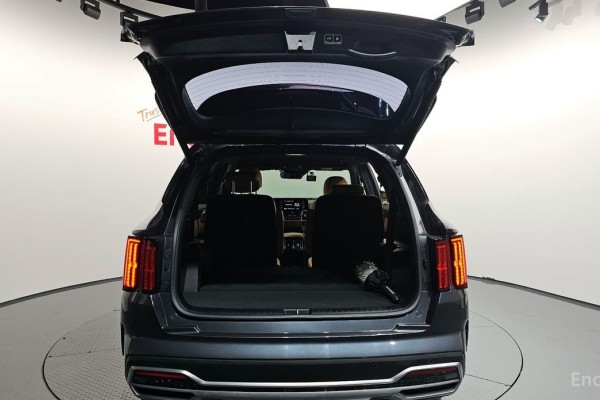 2022 Kia Sorento с пробегом 56 887 км