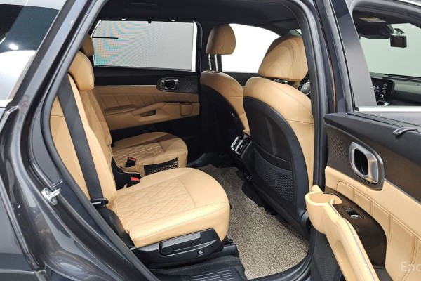 2022 Kia Sorento с пробегом 56 887 км