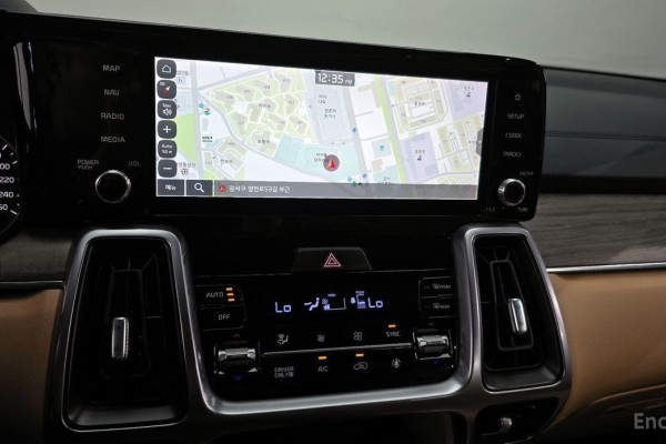 2022 Kia Sorento с пробегом 75 396 км