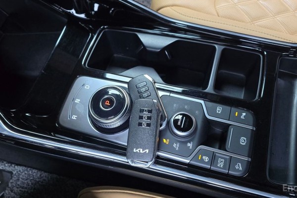 2022 Kia Sorento с пробегом 64 876 км