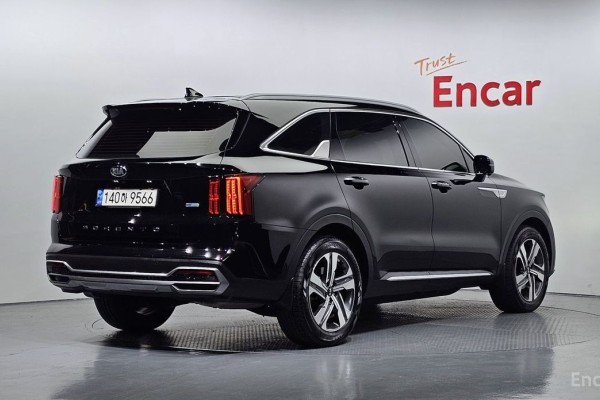 2021 Kia Sorento с пробегом 104 747 км