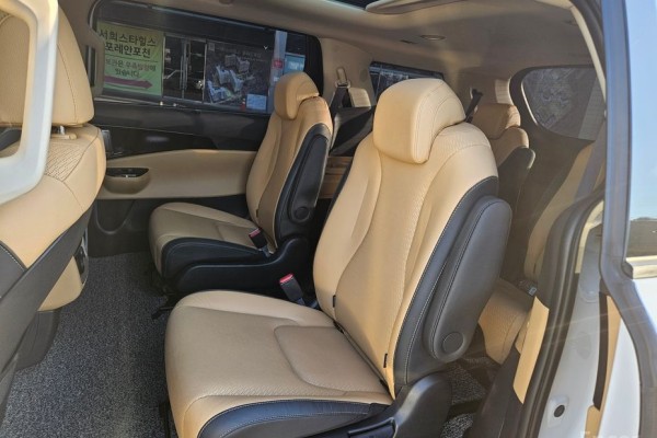 2021 Kia Carnival с пробегом 50 000 км