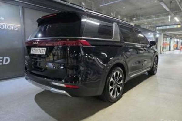 2021 Kia Carnival с пробегом 105 207 км