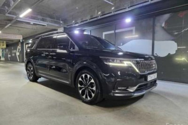 2021 Kia Carnival с пробегом 105 207 км