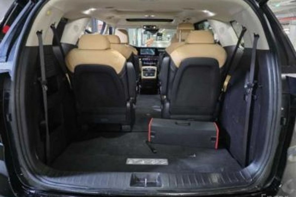 2021 Kia Carnival с пробегом 105 207 км