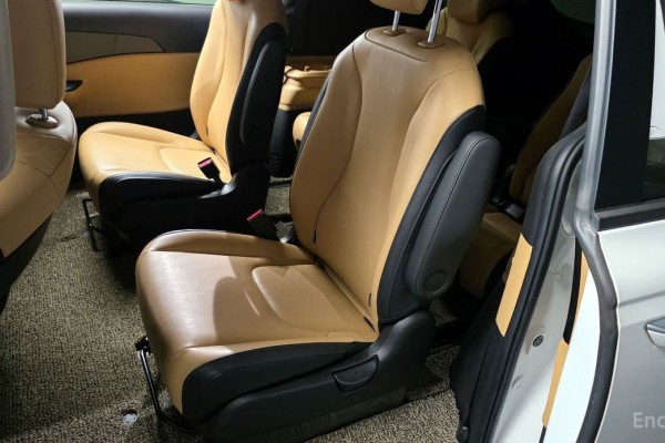 2021 Kia Carnival с пробегом 124 210 км