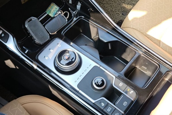 2022 Kia Sorento с пробегом 48 645 км