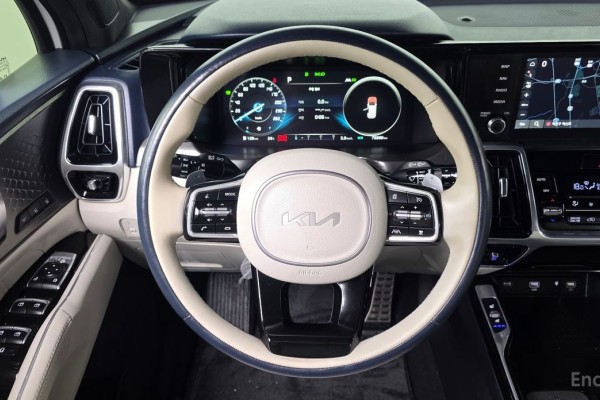 2022 Kia Sorento с пробегом 73 390 км