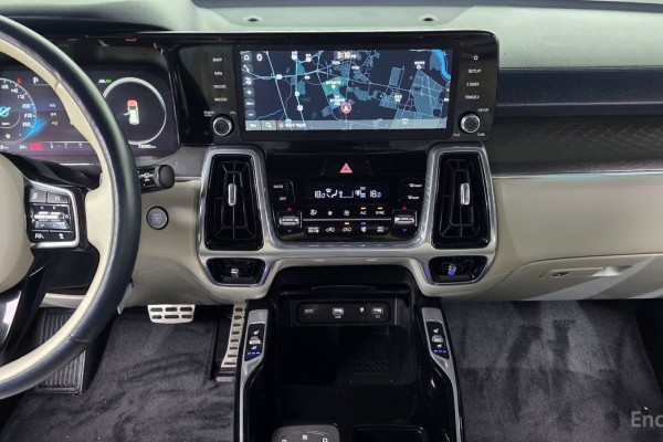 2022 Kia Sorento с пробегом 73 390 км