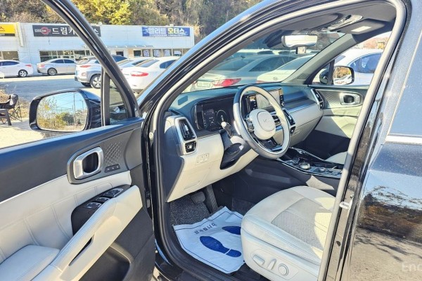 2022 Kia Sorento с пробегом 56 806 км