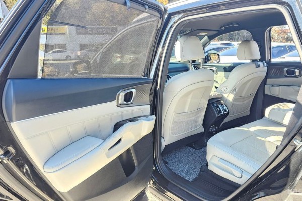 2022 Kia Sorento с пробегом 56 806 км