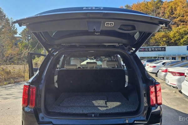 2022 Kia Sorento с пробегом 56 806 км