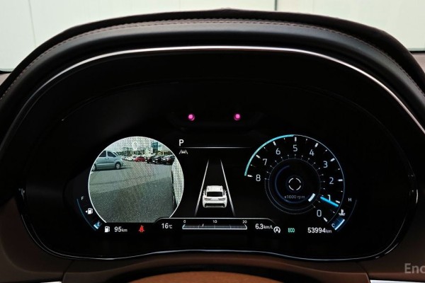 2021 Genesis GV70 с пробегом 53 994 км