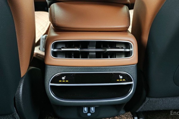 2021 Genesis GV70 с пробегом 53 994 км