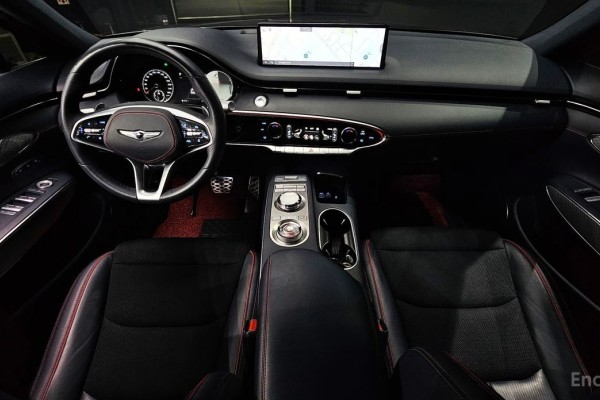 2021 Genesis GV70 с пробегом 48 075 км