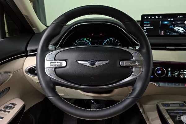 2022 Genesis GV70 с пробегом 61 353 км