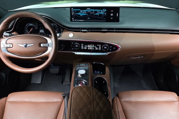 2022 Genesis GV70 с пробегом 53 912 км