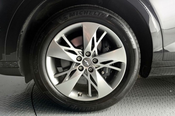 2021 Genesis GV70 с пробегом 51 825 км