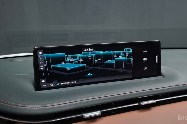 2022 Genesis GV70 с пробегом 53 912 км