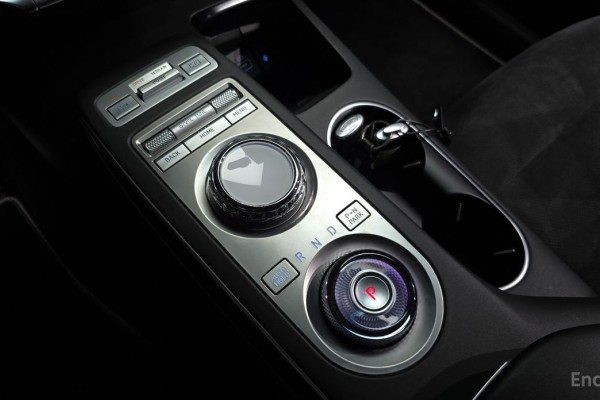 2021 Genesis GV70 с пробегом 51 825 км