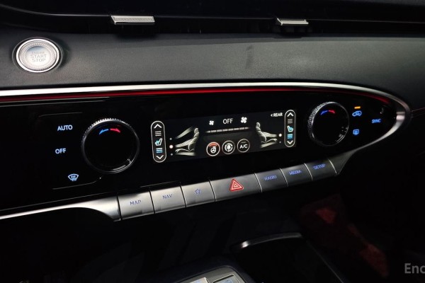 2021 Genesis GV70 с пробегом 48 075 км