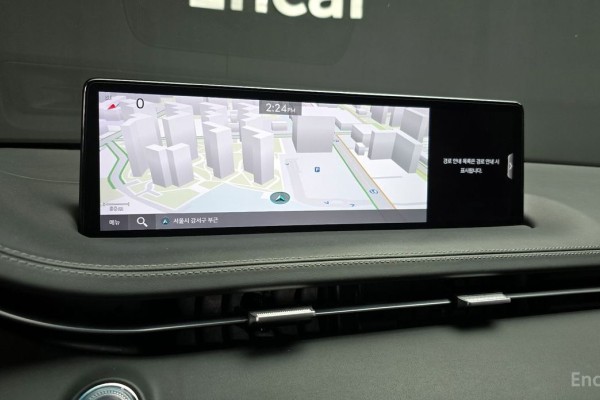 2021 Genesis GV70 с пробегом 51 825 км