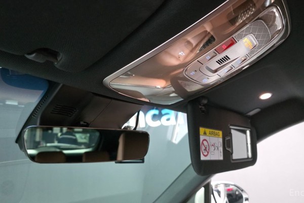 2022 Genesis GV70 с пробегом 53 912 км