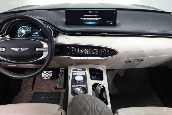 2021 Genesis GV70 с пробегом 62 015 км