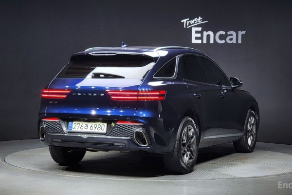 2021 Genesis GV70 с пробегом 67 286 км