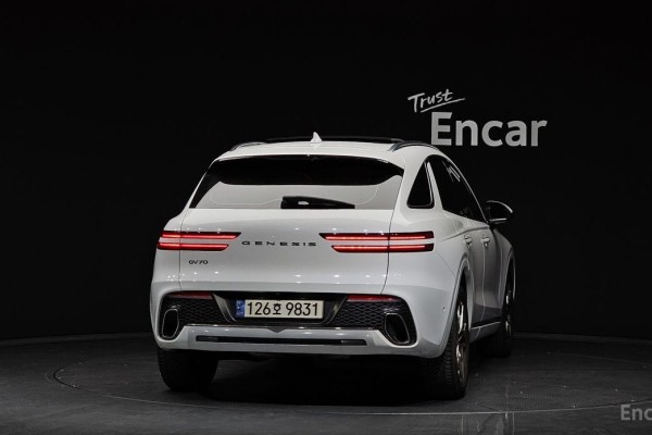 2021 Genesis GV70 с пробегом 58 999 км
