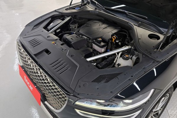2022 Genesis GV70 с пробегом 87 488 км