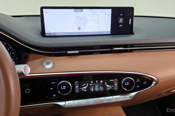 2022 Genesis GV70 с пробегом 87 488 км