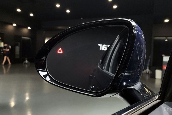 2021 Genesis GV70 с пробегом 67 286 км