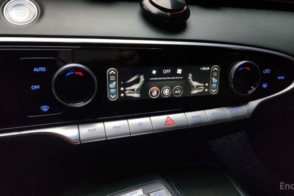 2021 Genesis GV70 с пробегом 67 286 км