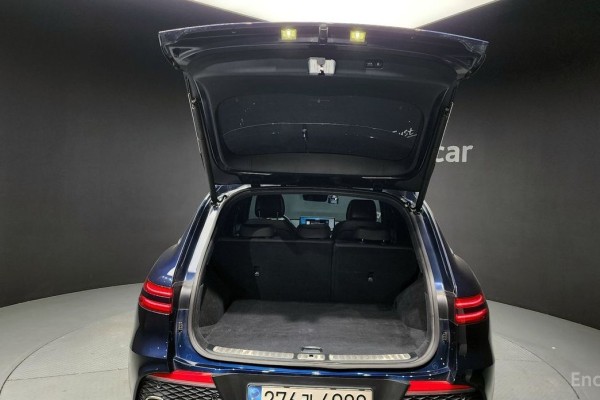 2021 Genesis GV70 с пробегом 67 286 км