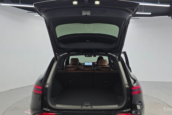 2022 Genesis GV70 с пробегом 87 488 км