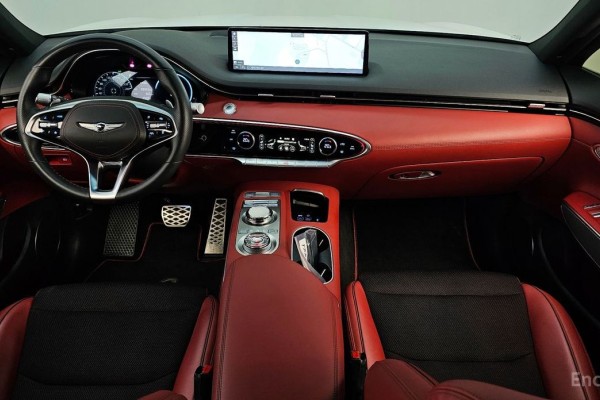 2021 Genesis GV70 с пробегом 66 622 км