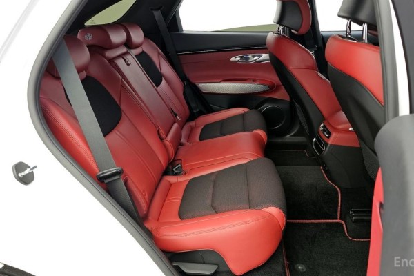 2021 Genesis GV70 с пробегом 66 622 км