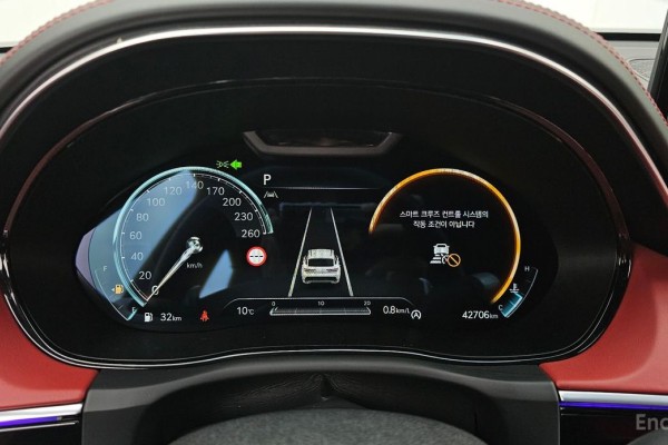 2022 Genesis GV70 с пробегом 42 706 км