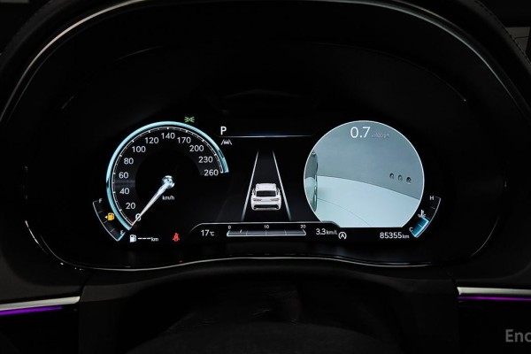 2021 Genesis GV70 с пробегом 85 355 км