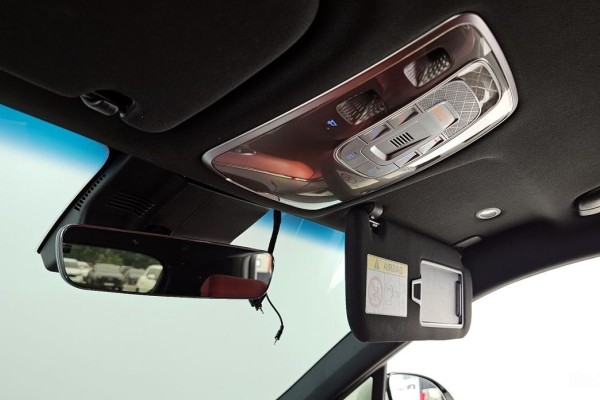 2021 Genesis GV70 с пробегом 66 622 км