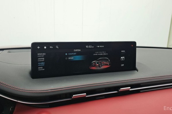 2022 Genesis GV70 с пробегом 42 706 км