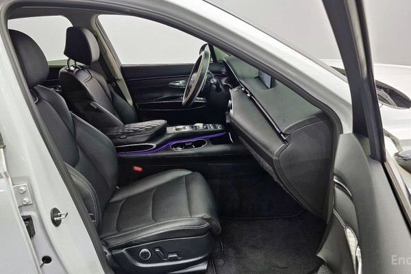 2021 Genesis GV70 с пробегом 125 514 км